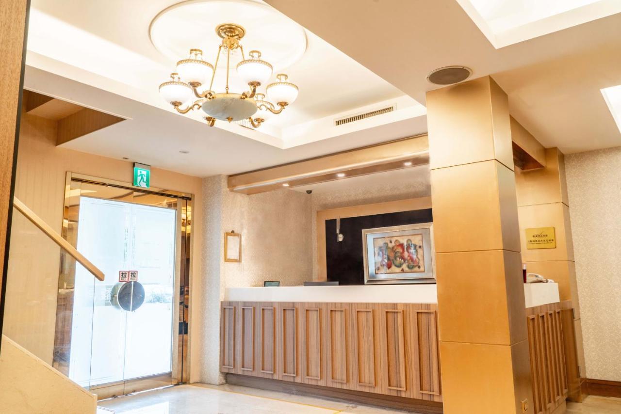 Elegance Hotel Taipei Exterior photo