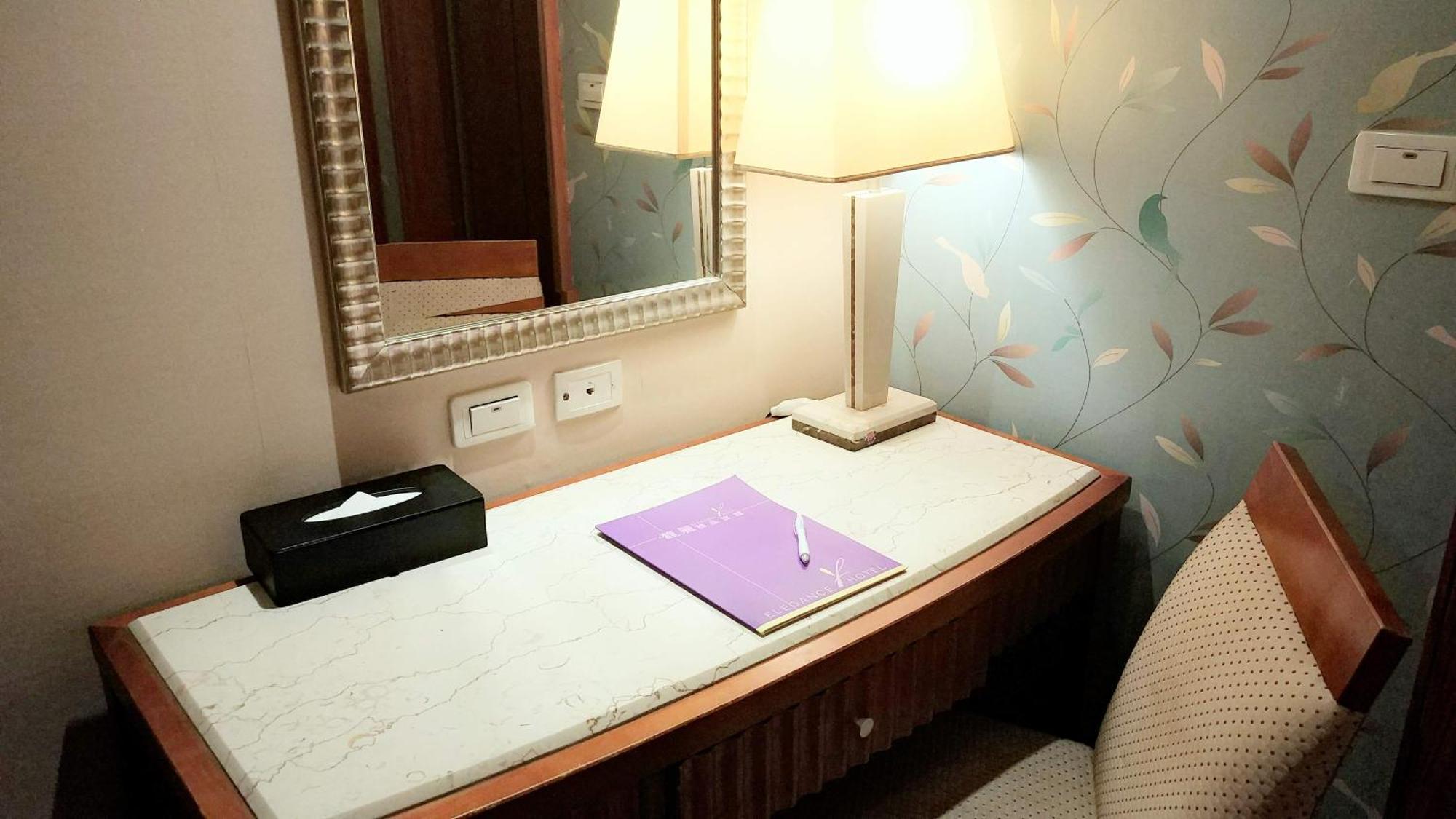 Elegance Hotel Taipei Exterior photo